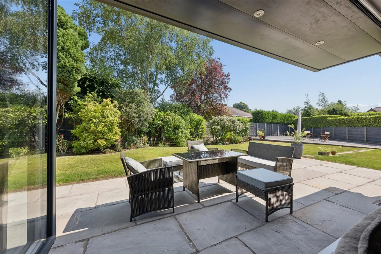 Winmarith Drive, Hale Barns, WA15, photo 22