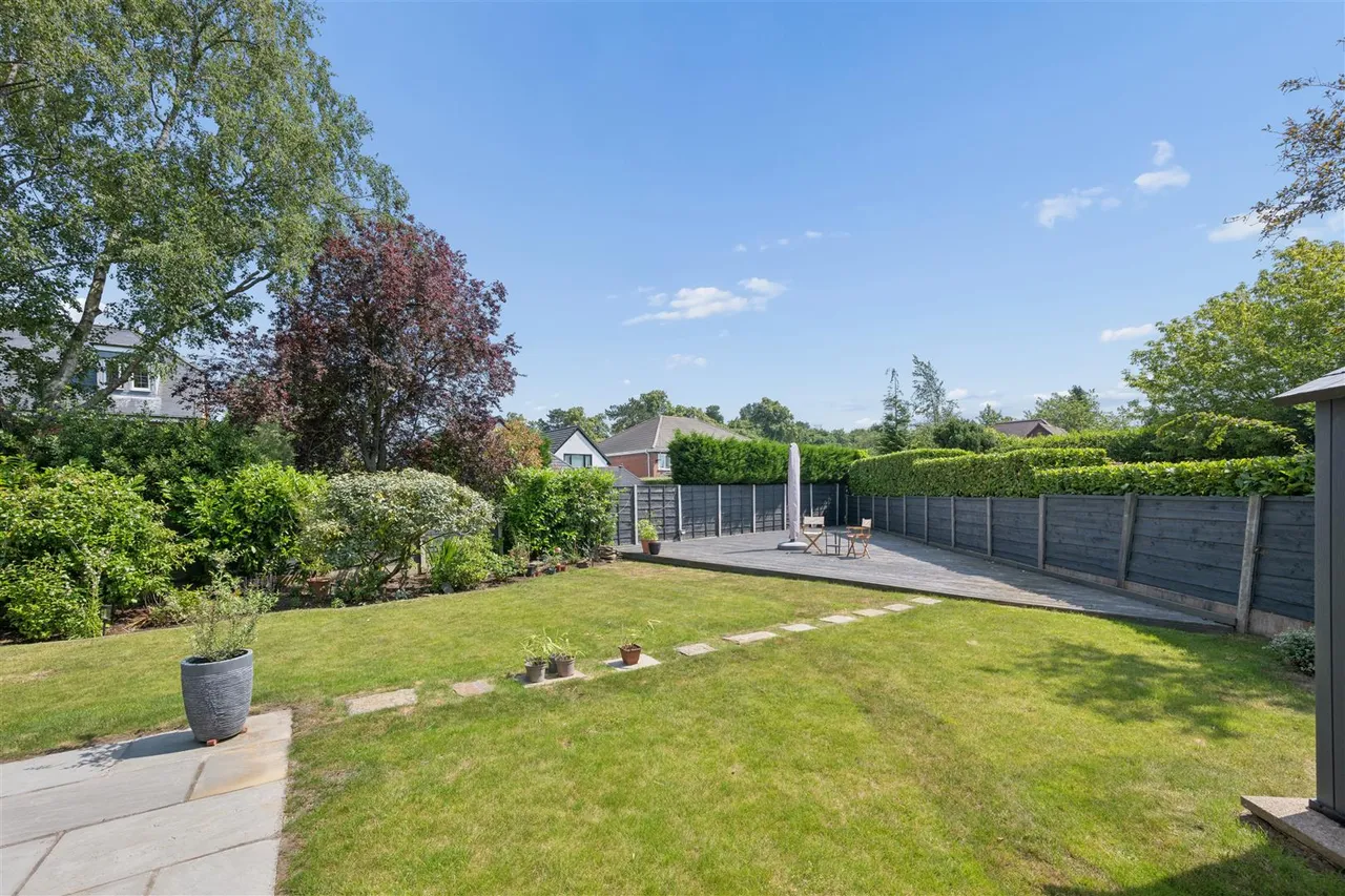 Winmarith Drive, Hale Barns, WA15, photo 25