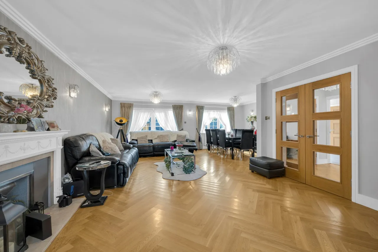 Dickens Drive, Chislehurst, Kent, BR7, photo 3