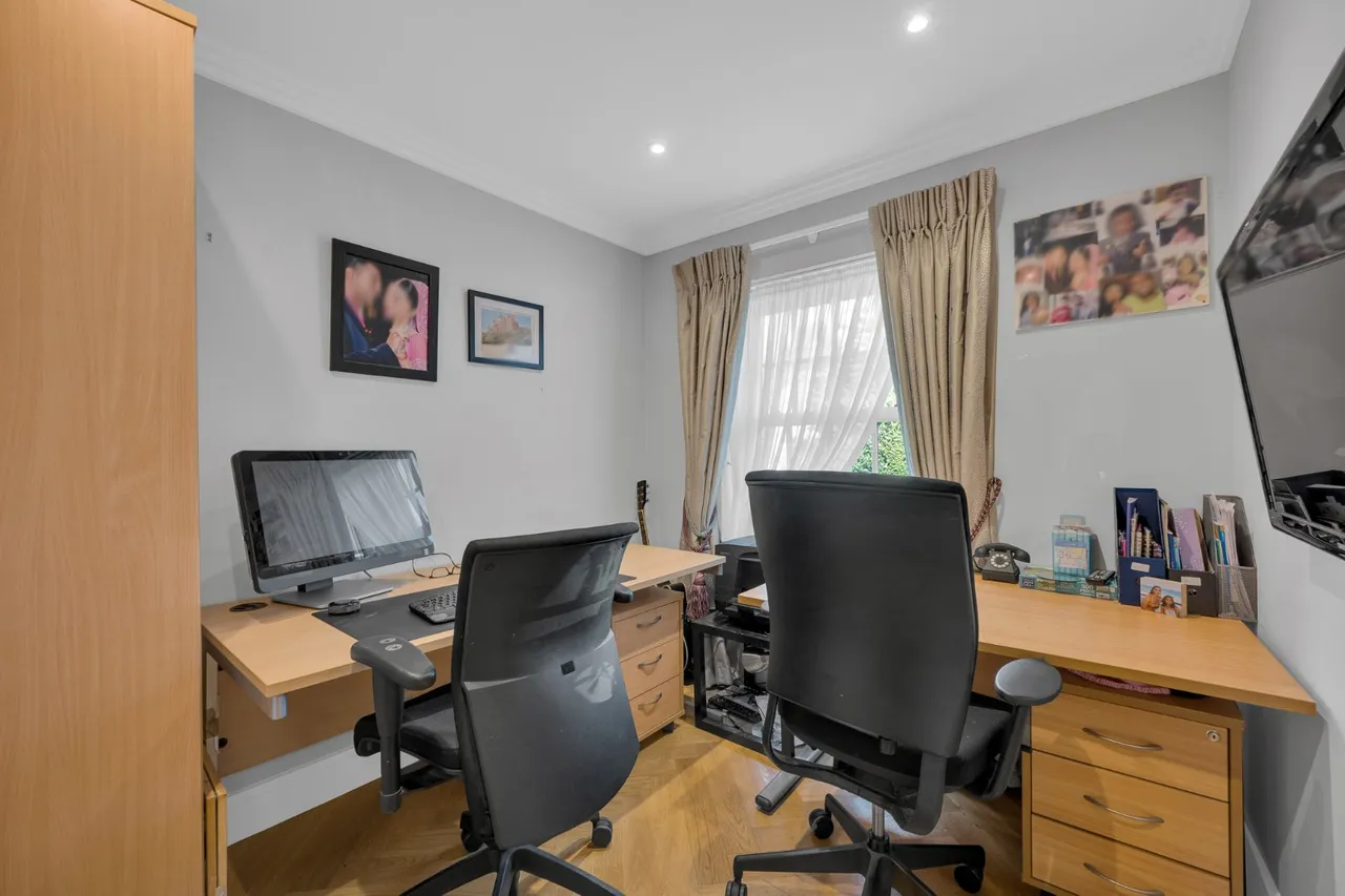 Dickens Drive, Chislehurst, Kent, BR7, photo 9