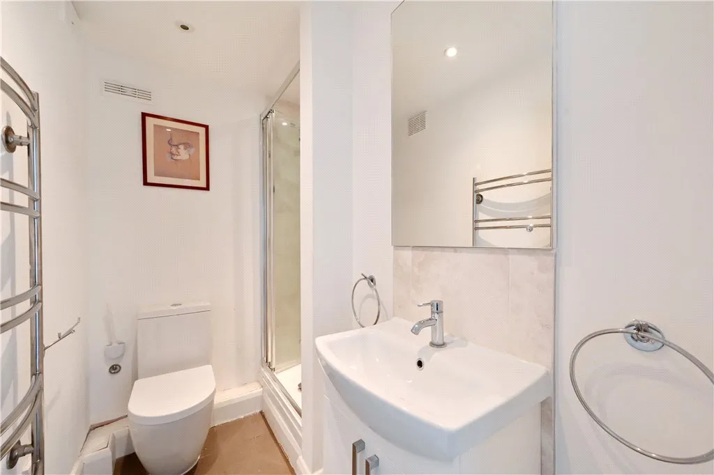 Kensington High Street, London, W14, photo 23
