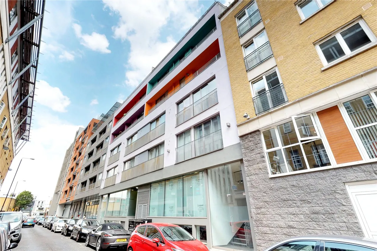 Plumbers Row, Aldgate, E1, photo 15