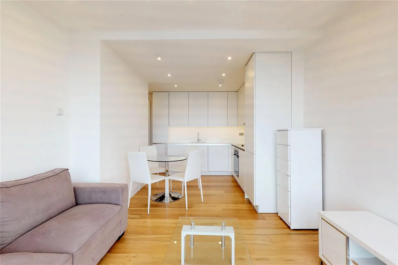 Plumbers Row, Aldgate, E1, photo 9