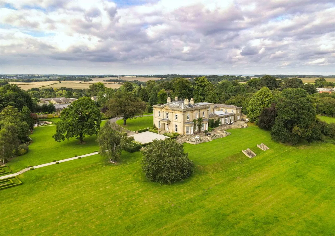 8 bed house for sale, Thorner Lane, Scarcroft, LS14