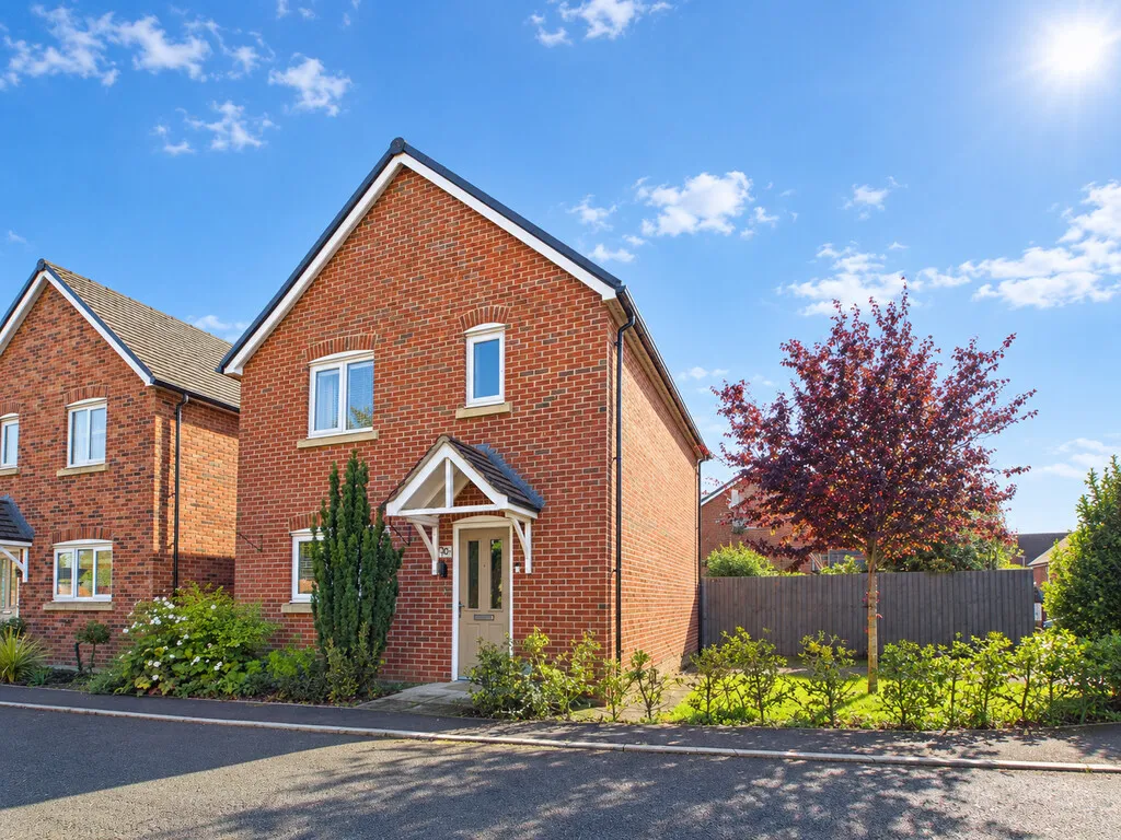3 bed house for sale, The Croft, Whitchurch