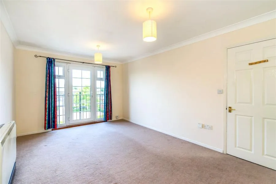 Bewick Gardens, Chichester, PO19, photo 2