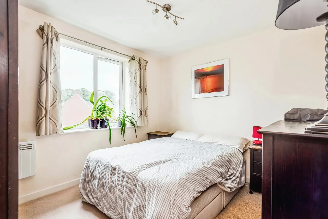 Brock End, Swindon, Wiltshire, SN1, photo 7