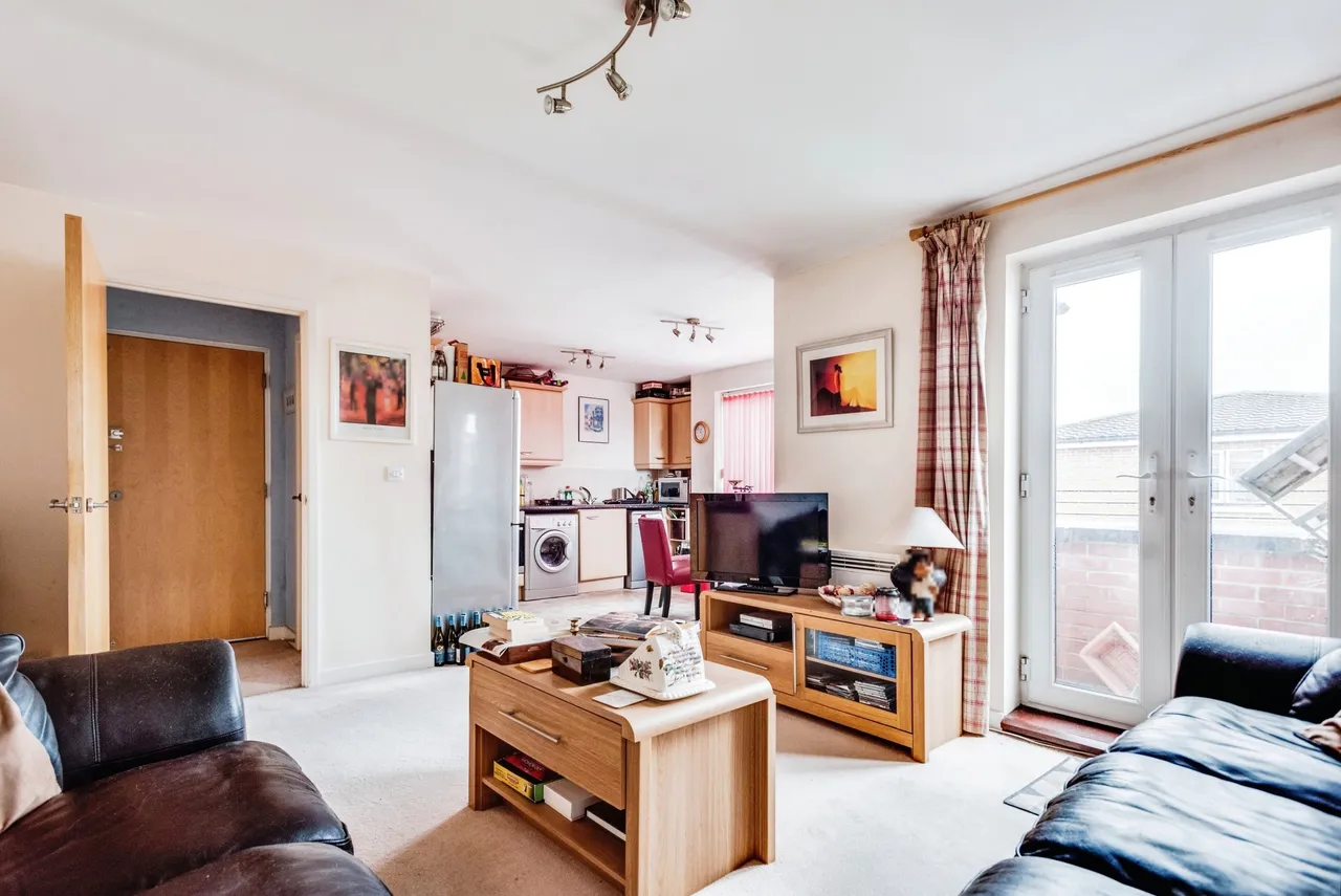 Brock End, Swindon, Wiltshire, SN1, photo 3