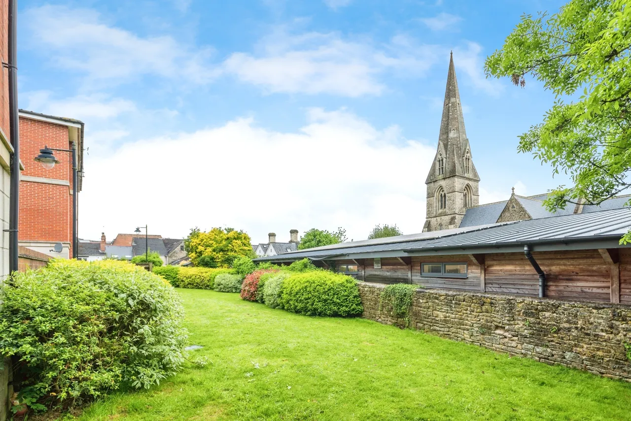 Brock End, Swindon, Wiltshire, SN1, photo 15