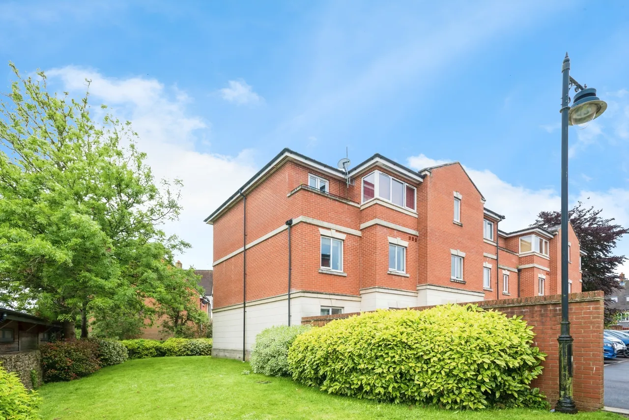 Brock End, Swindon, Wiltshire, SN1, photo 12