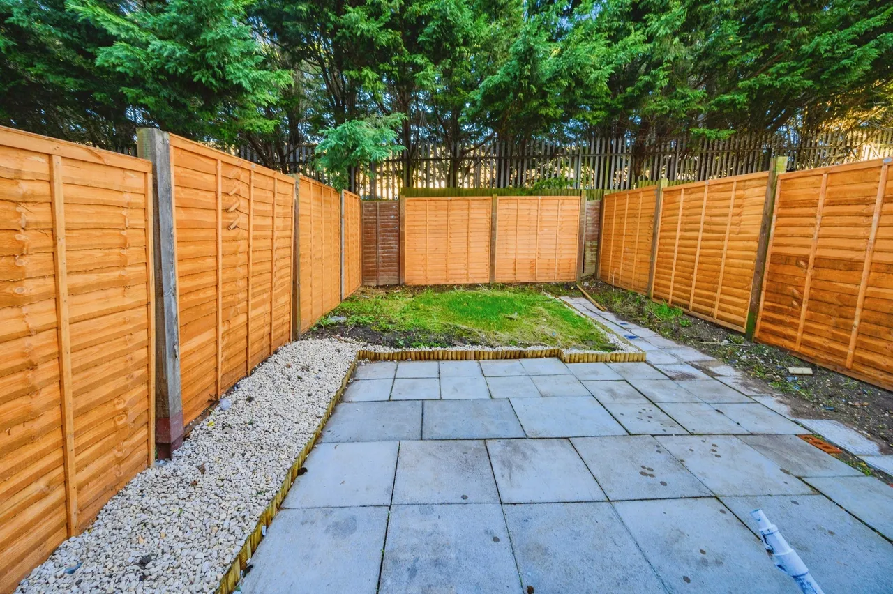 Dunraven Avenue, LUTON, Bedfordshire, LU1, photo 16
