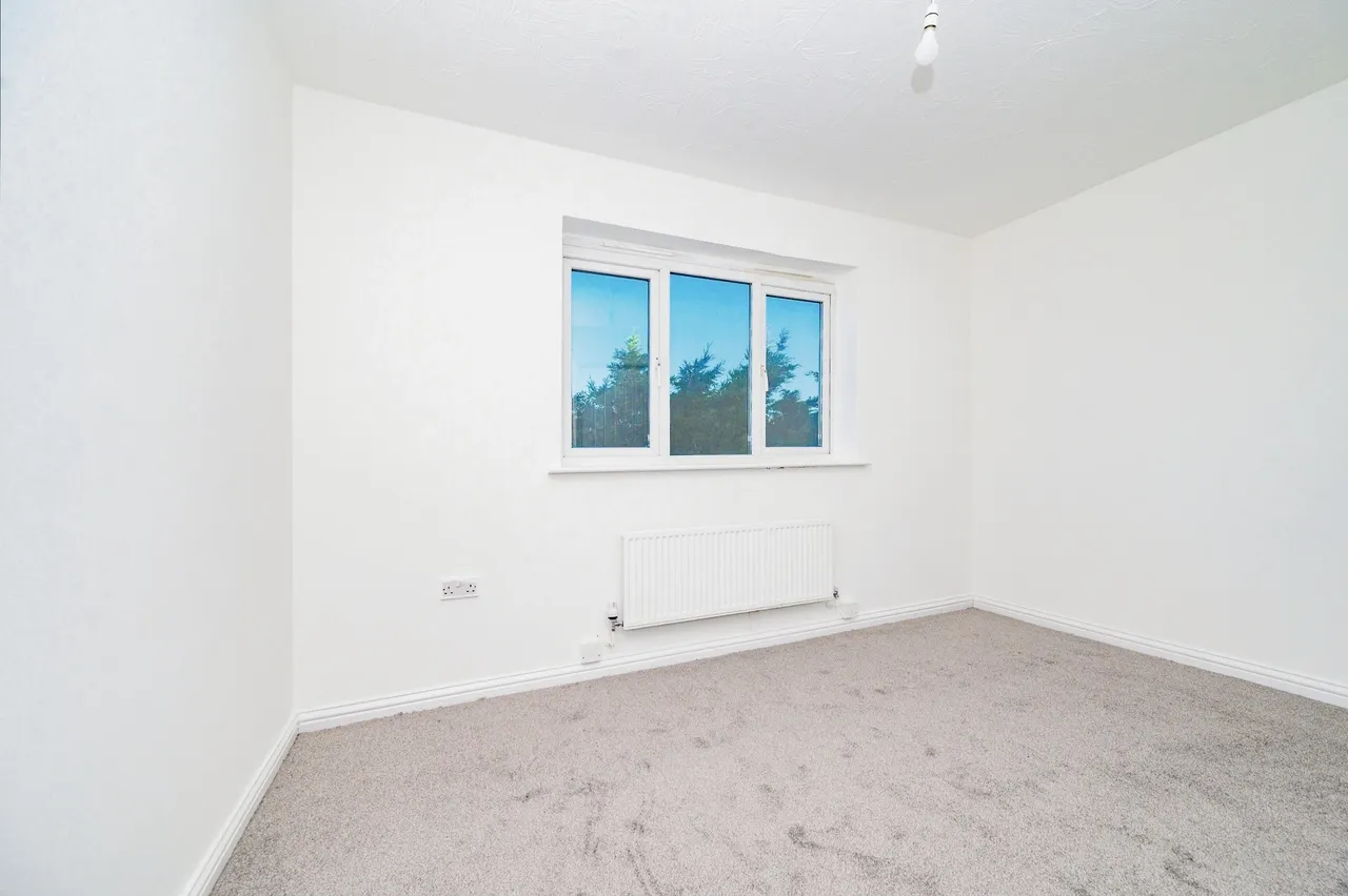 Dunraven Avenue, LUTON, Bedfordshire, LU1, photo 12