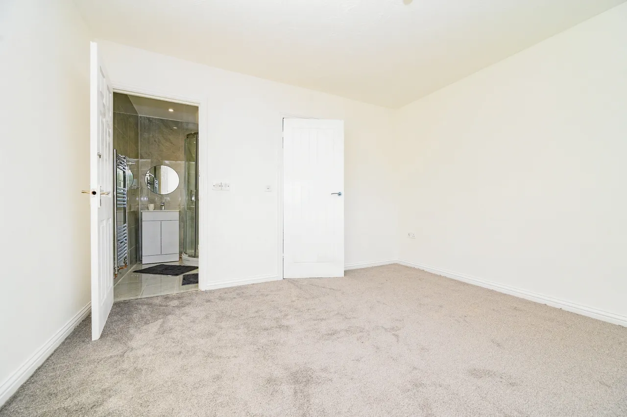 Dunraven Avenue, LUTON, Bedfordshire, LU1, photo 10