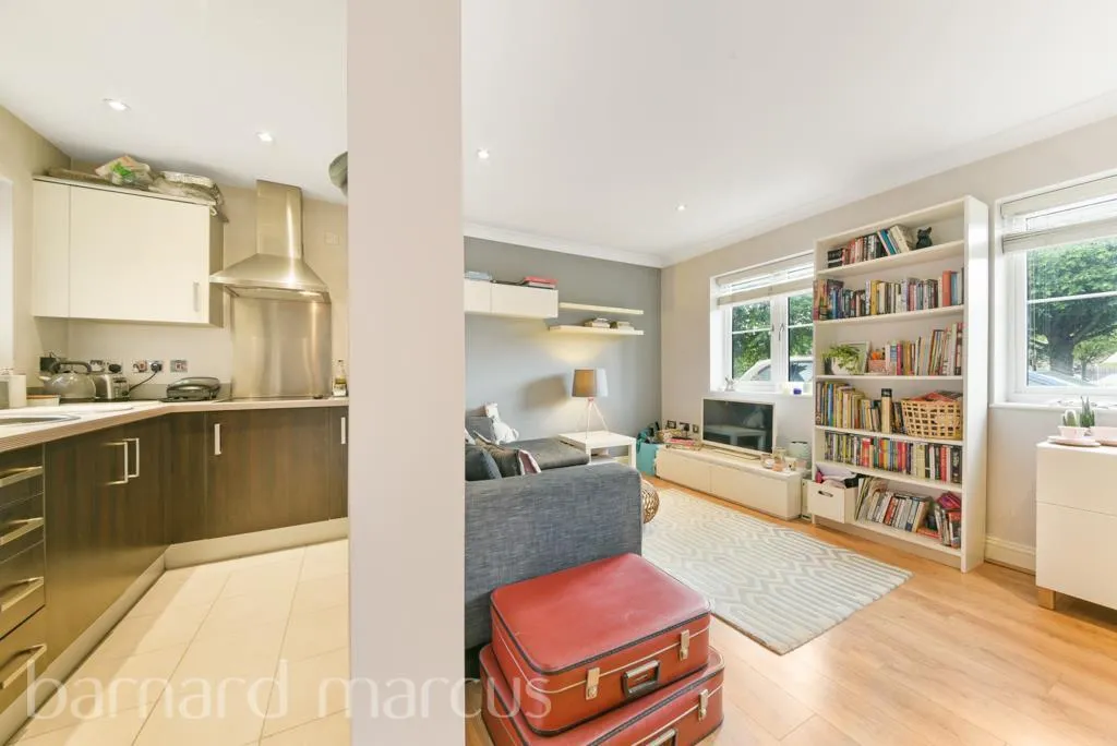Epsom Road, Epsom, KT17, photo 4