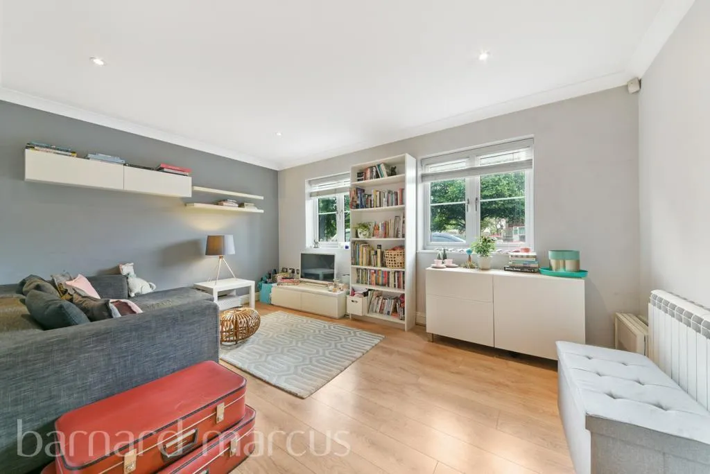 Epsom Road, Epsom, KT17, photo 2