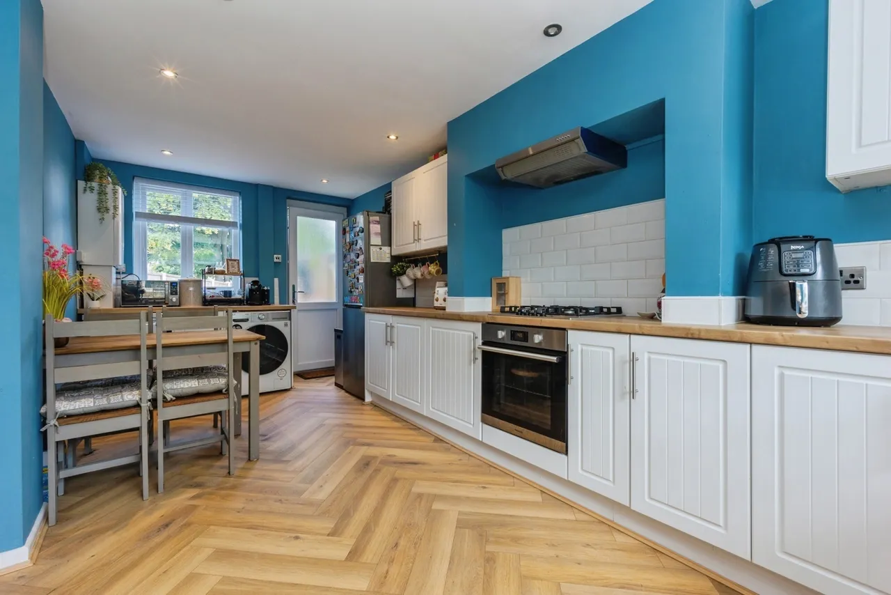 Wendon Road, Manchester, M23, photo 2