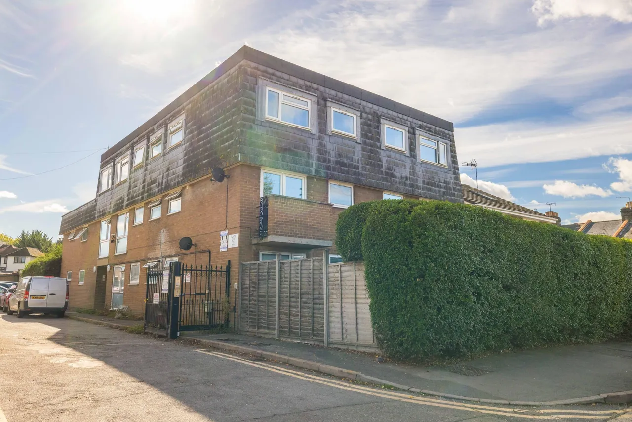 Dedworth Road, Windsor, SL4, photo 9