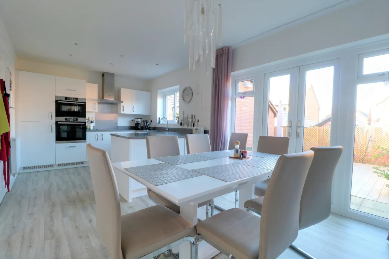 Lomas Way, Congleton, photo 4