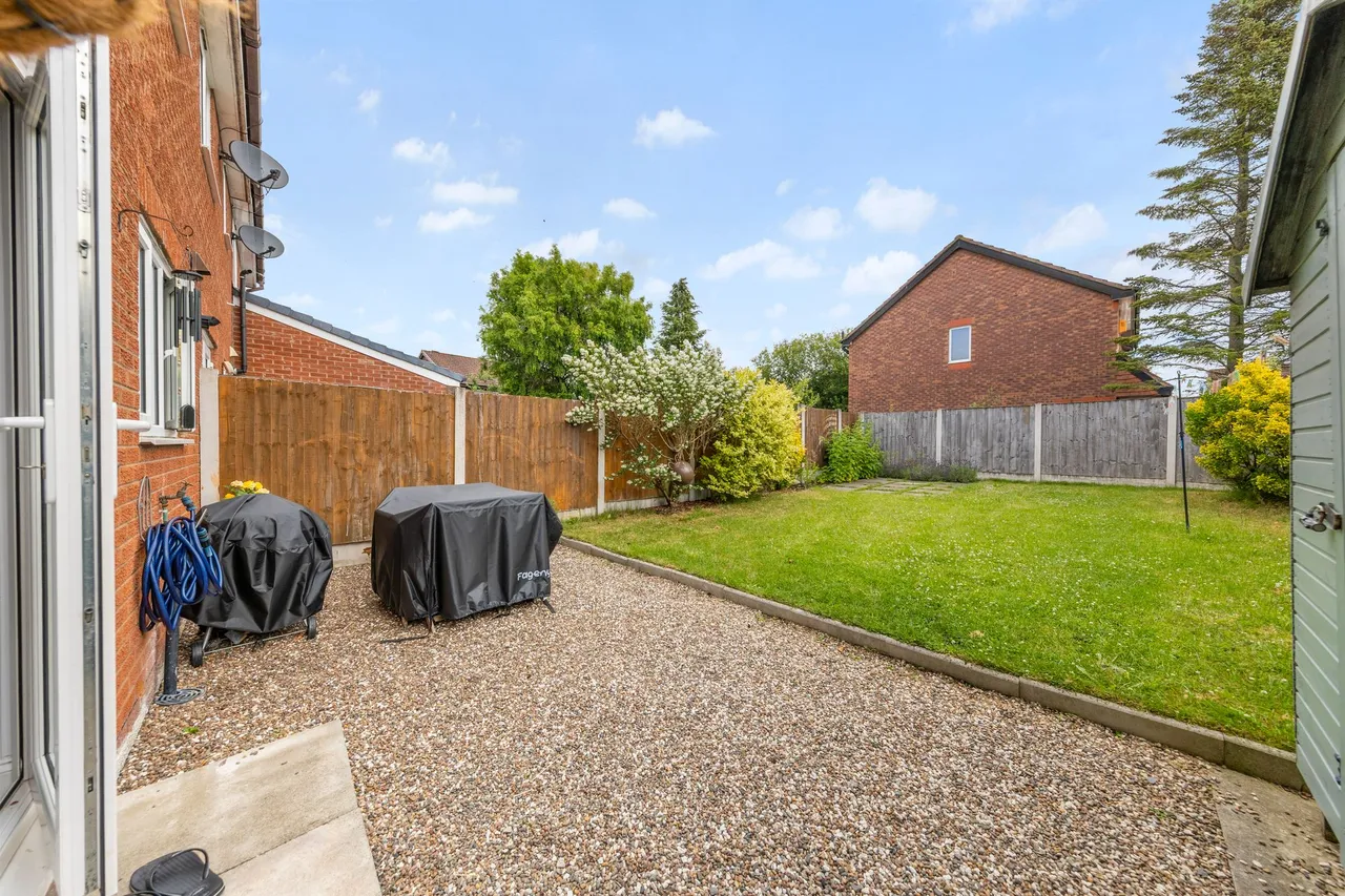Matlock Close, Great Sankey, Warrington, Warrington, WA5 3PZ, photo 17