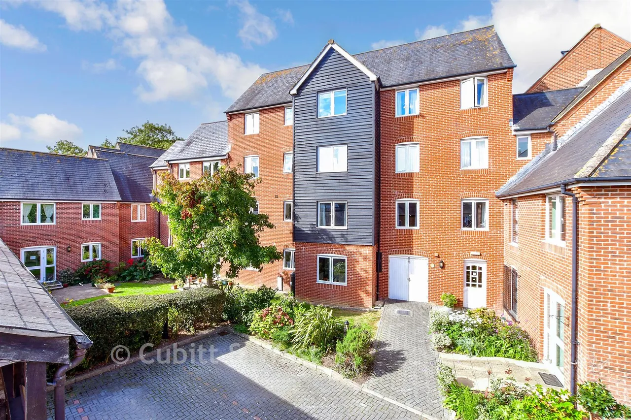 1 bed flat for sale, Springwell, Havant, PO9