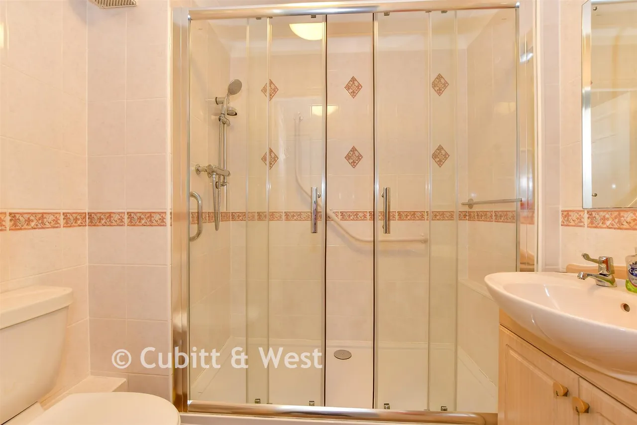 Springwell, Havant, PO9, photo 8