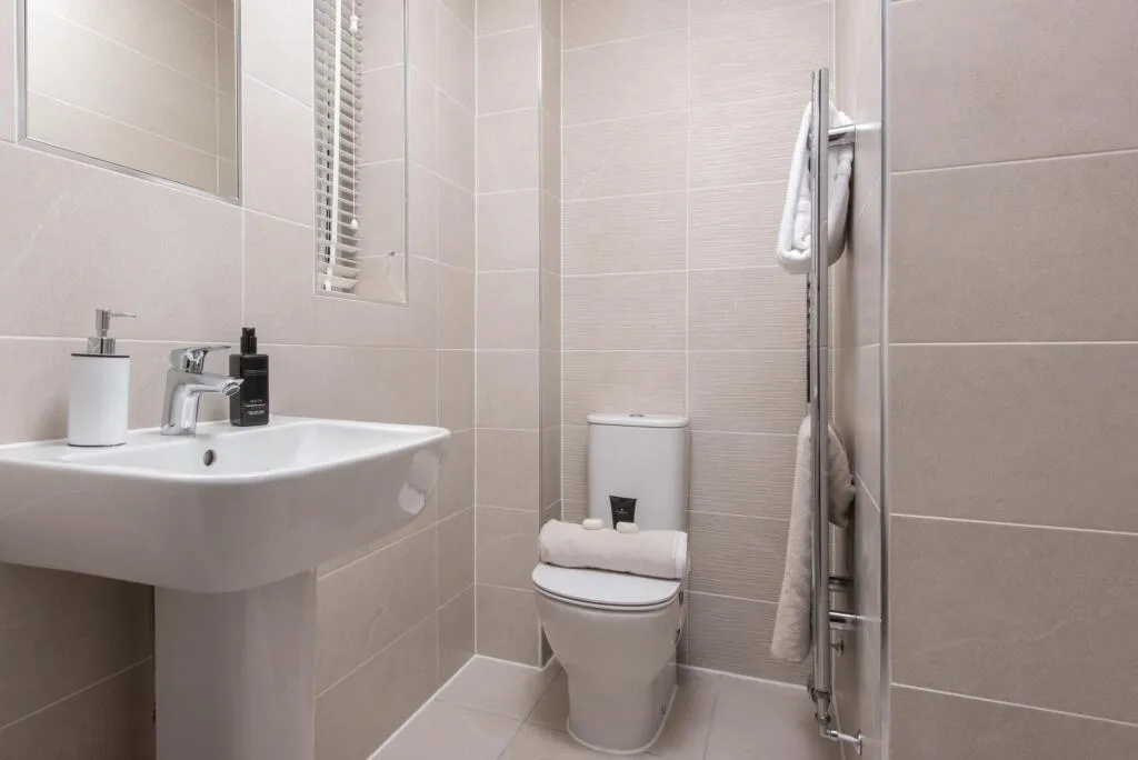 Shipley Lakeside, Shipley, DE75, photo 7