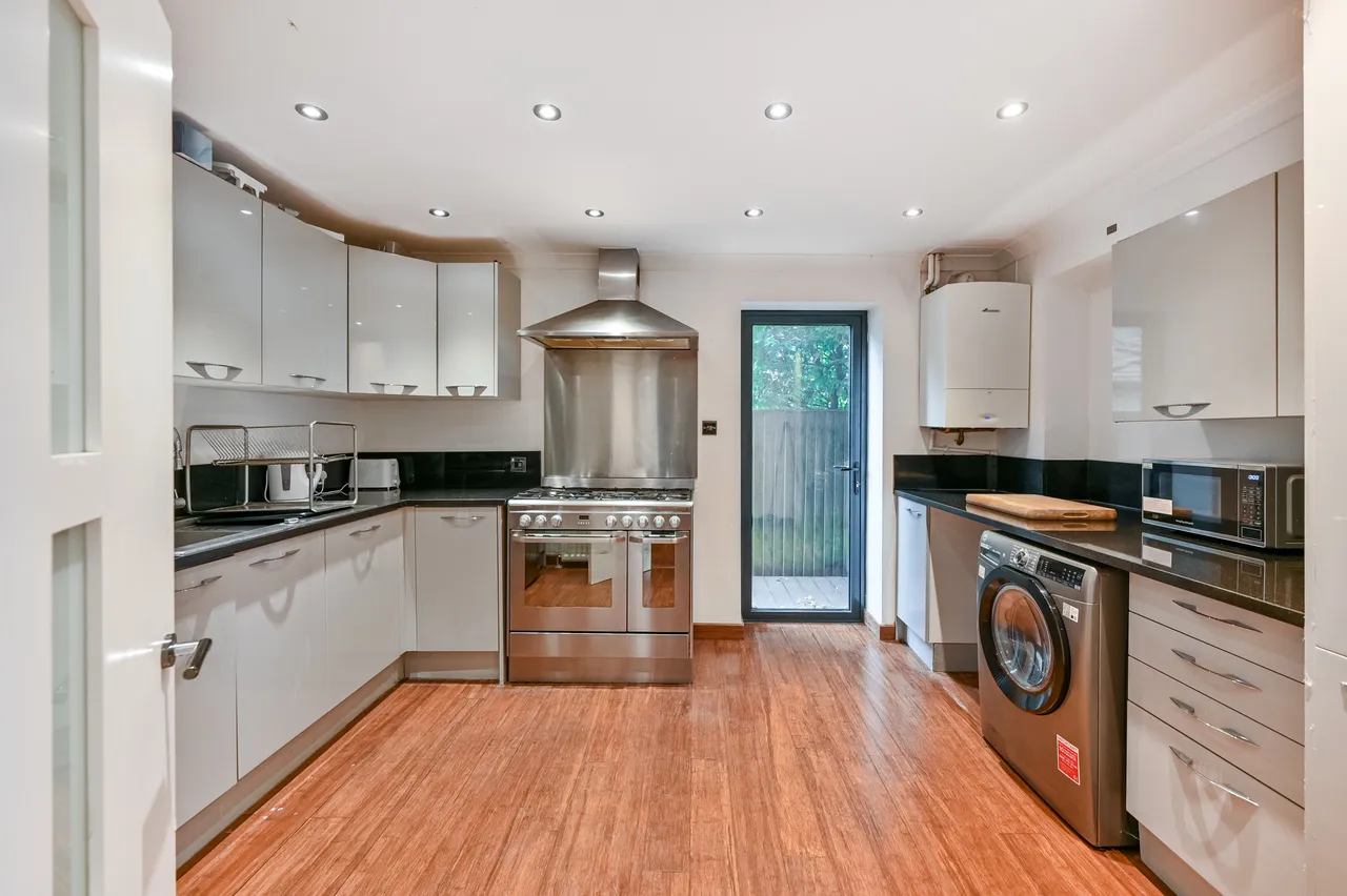High Wycombe, HP11, photo 19