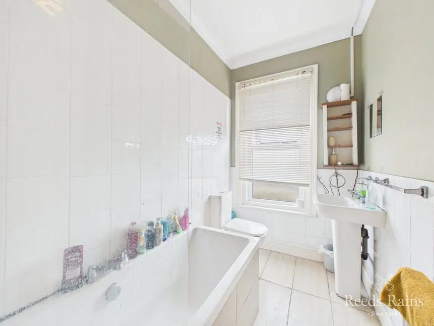 Windsor Crescent, Bridlington, YO15, photo 4
