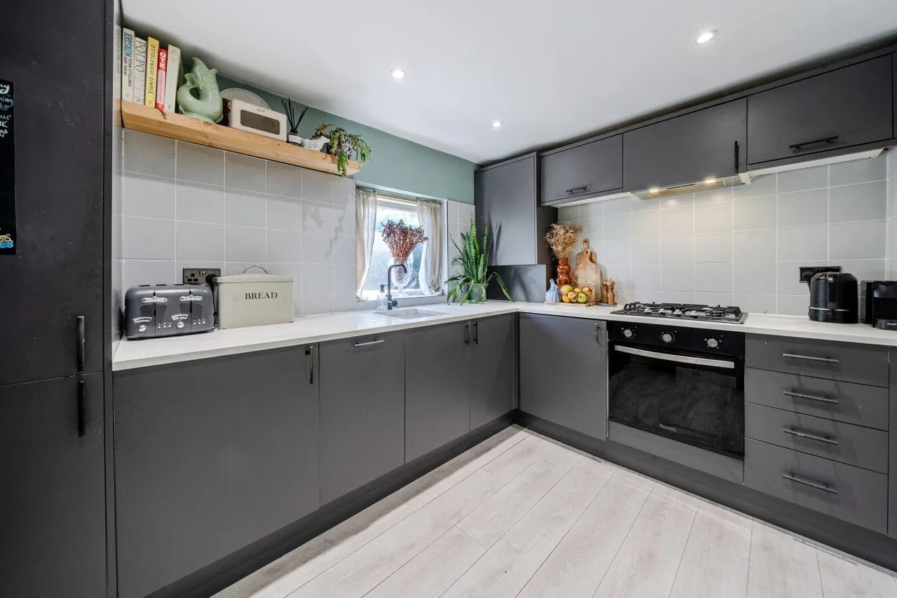 Harbut Road, London, SW11, photo 2