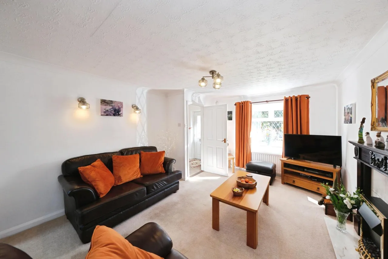 Carman Close, Nottingham, NG16, photo 4