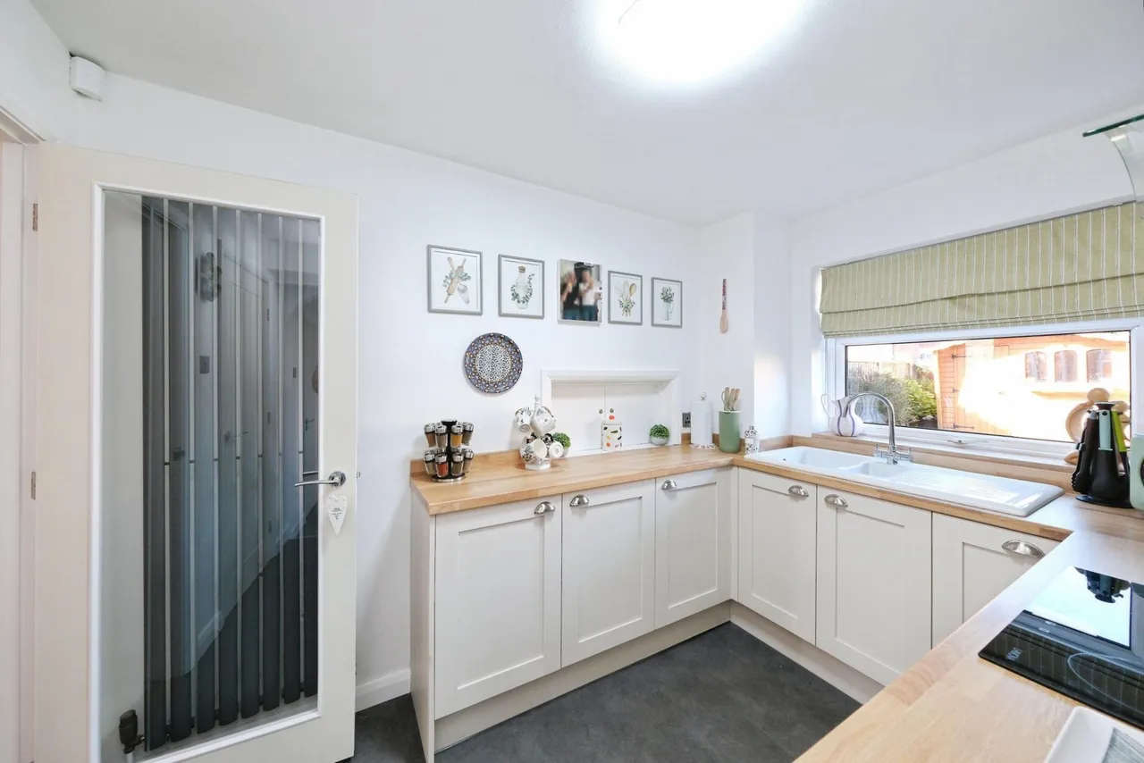Carman Close, Nottingham, NG16, photo 7