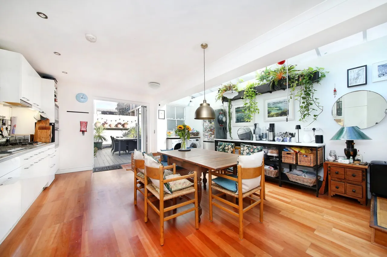 Cupar Road, London, SW11, photo 2