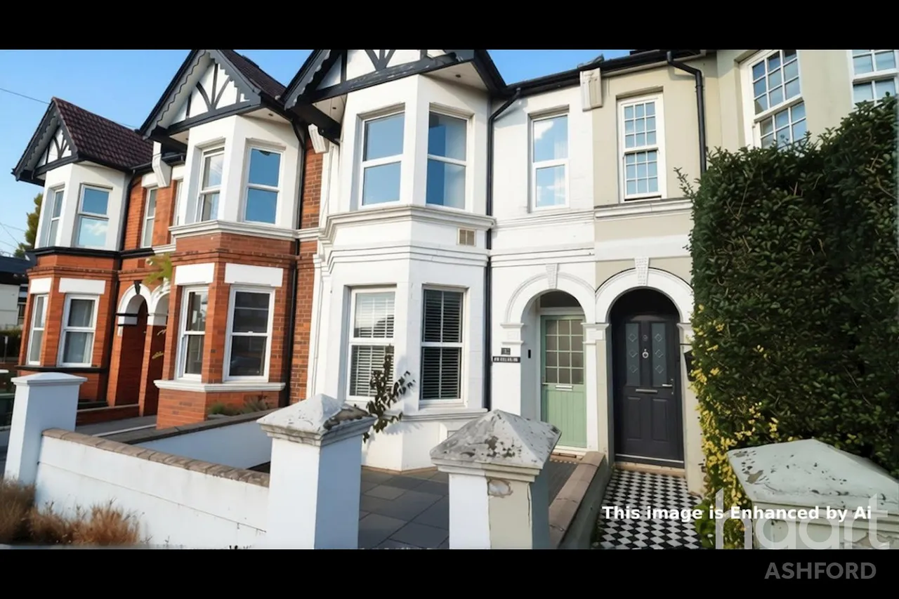 3 bed house for sale, Sackville Crescent, Ashford, TN23