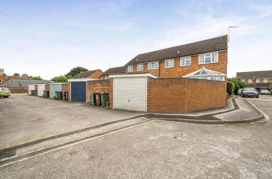 Parsons Close, Winslow, MK18, photo 14