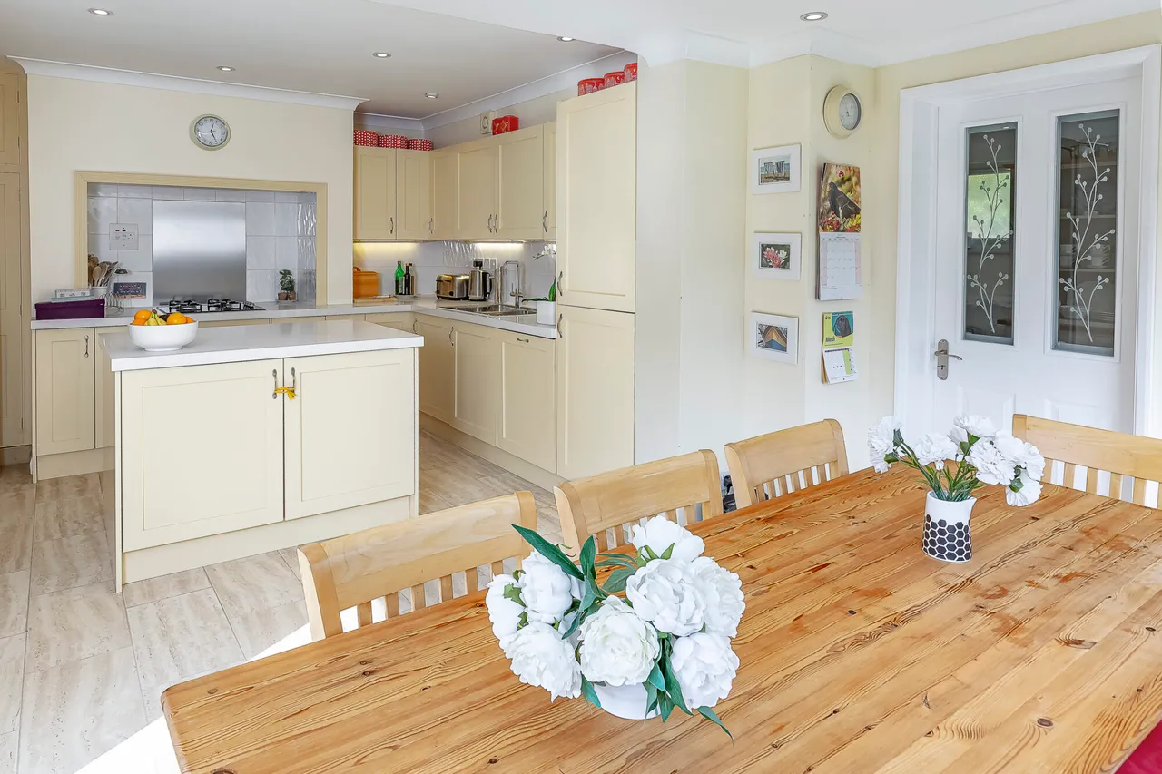 Woodbury Park Gardens, Tunbridge Wells, Kent, TN4 9JT, photo 5