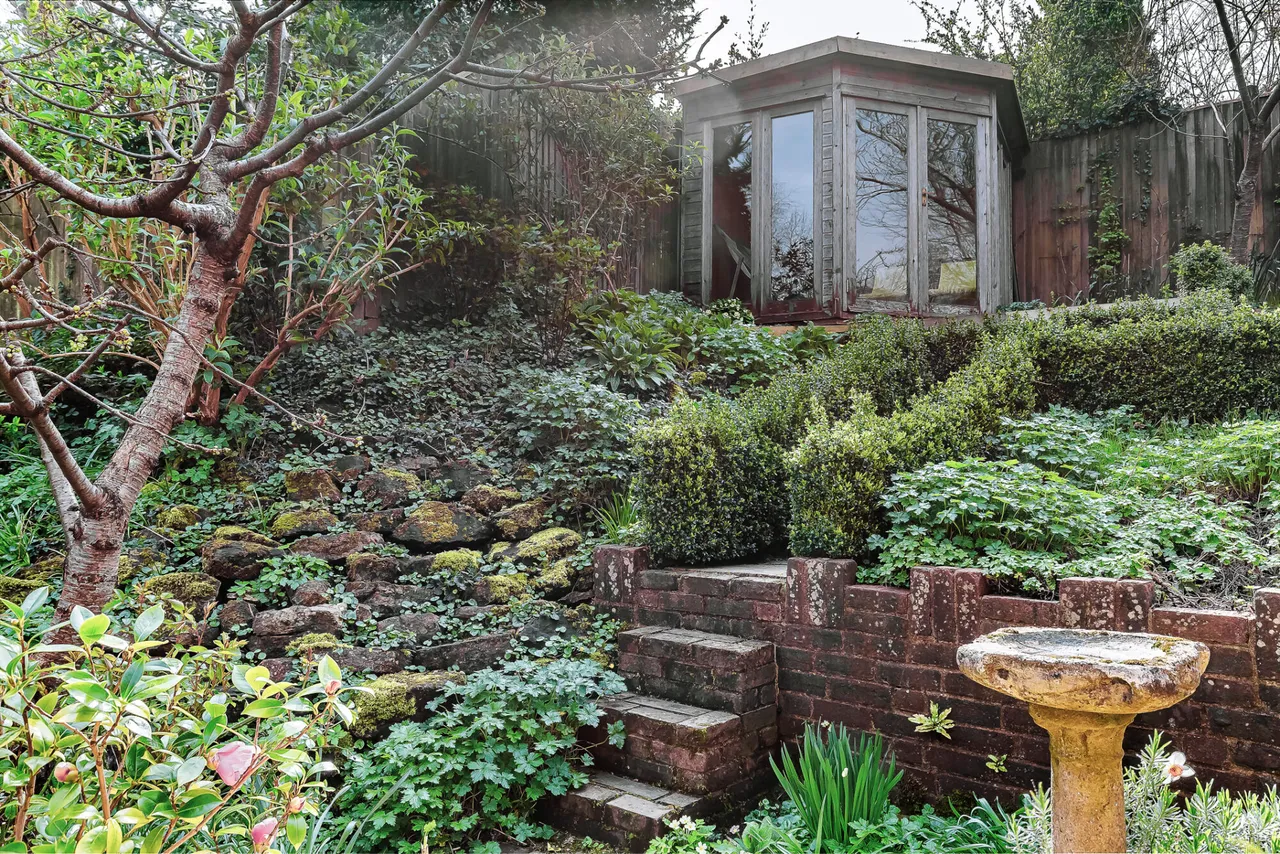 Woodbury Park Gardens, Tunbridge Wells, Kent, TN4 9JT, photo 15
