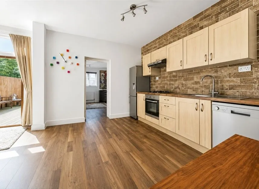 Knights Hill, West Norwood, SE27, photo 2