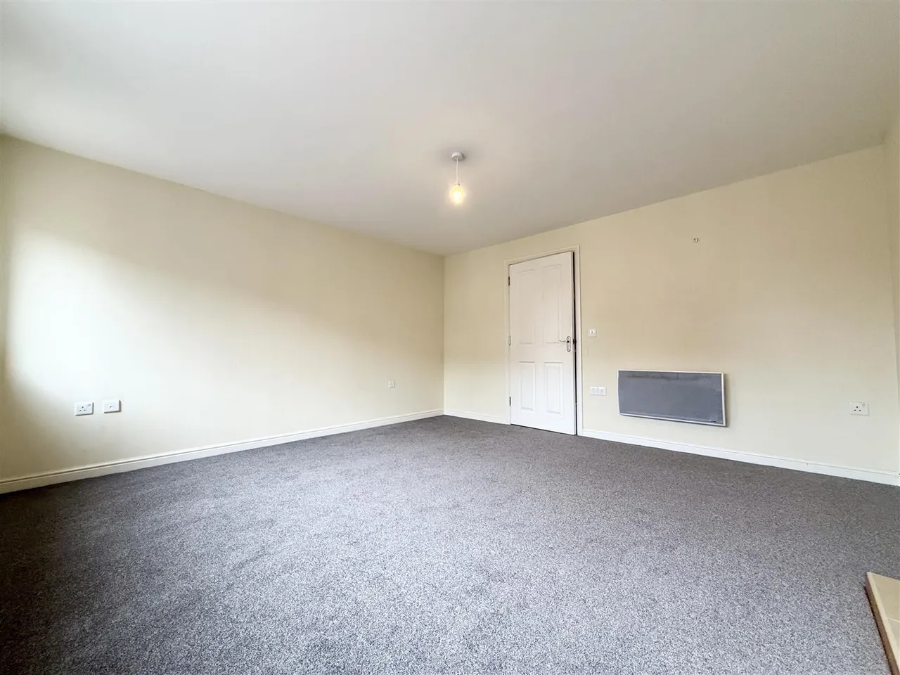 Bright Wire Crescent, Eastleigh, photo 5