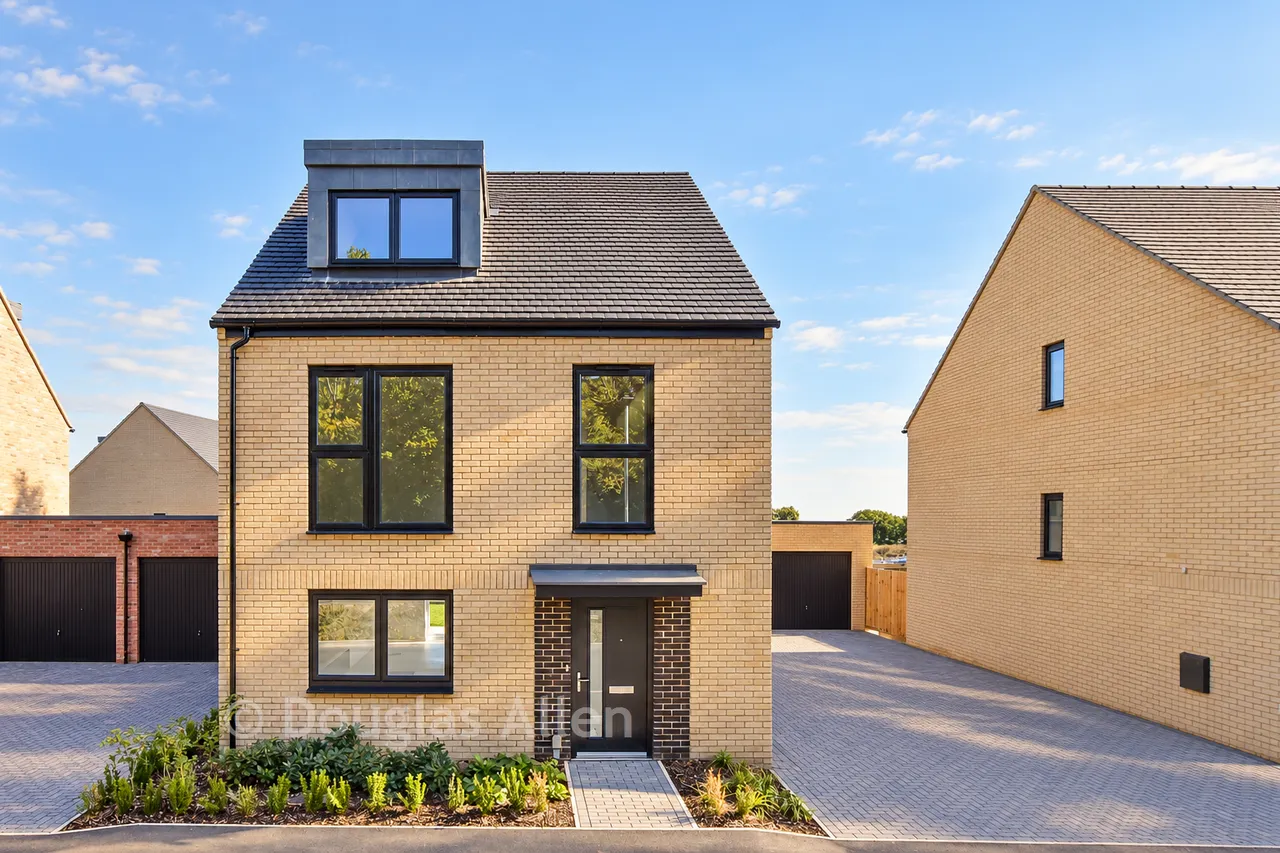 4 bed house for sale, Centurian Way, Basildon, CM12