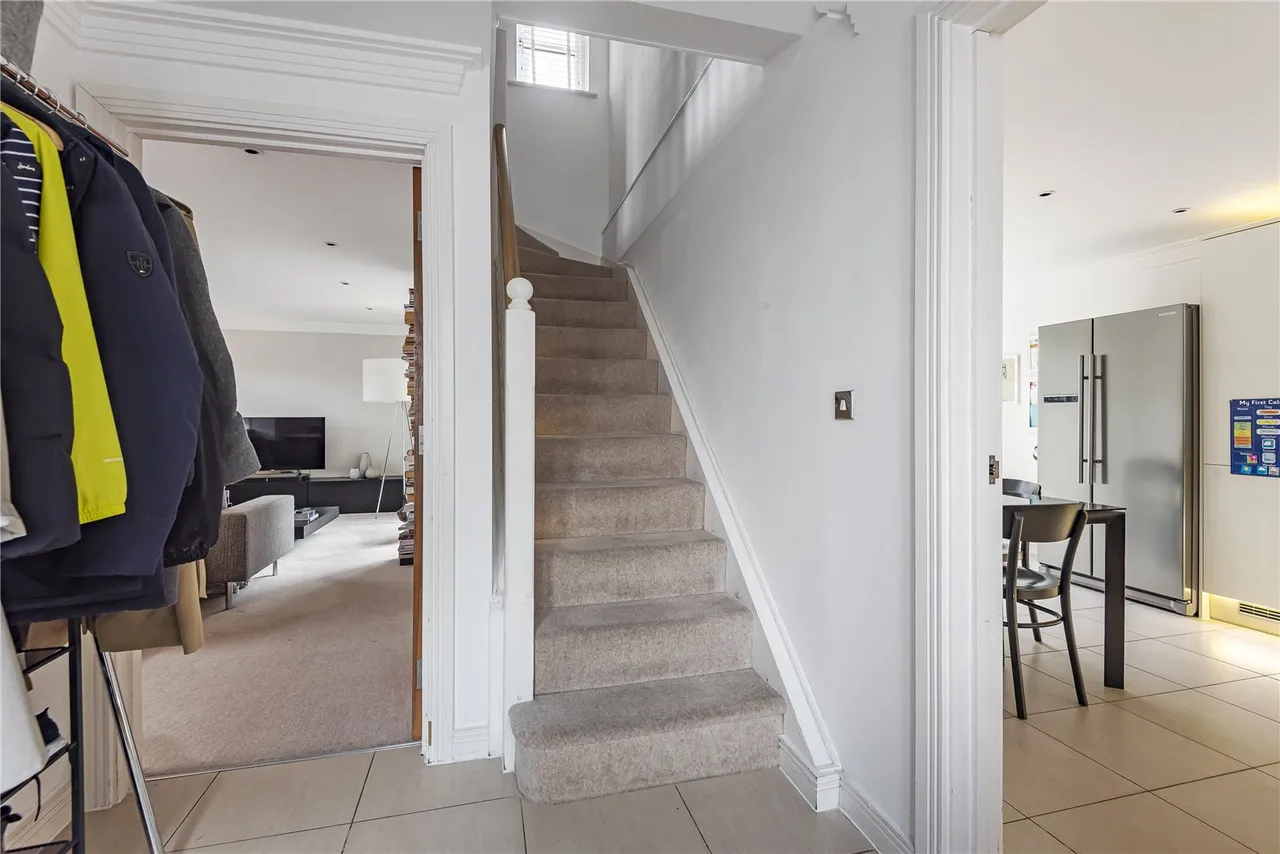 Oldfield Road, Hampton, TW12 2AD, photo 5