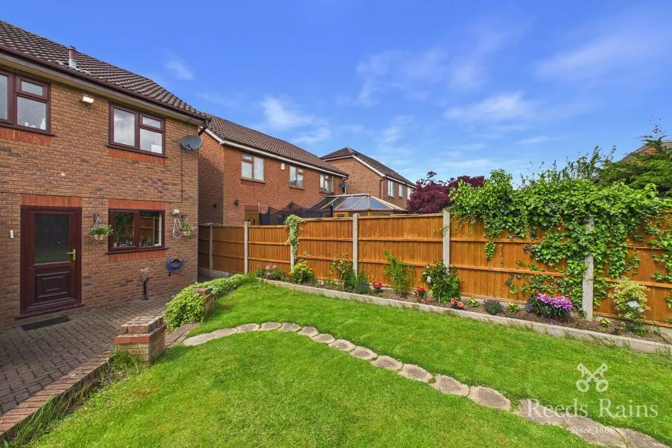 Finsbury Park, Widnes, WA8, photo 24