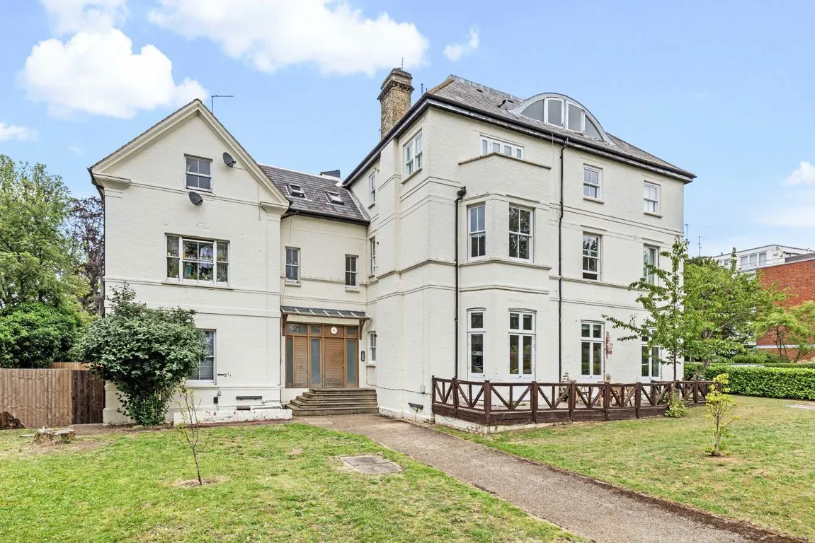 Streatham Common North, SW16, photo 2