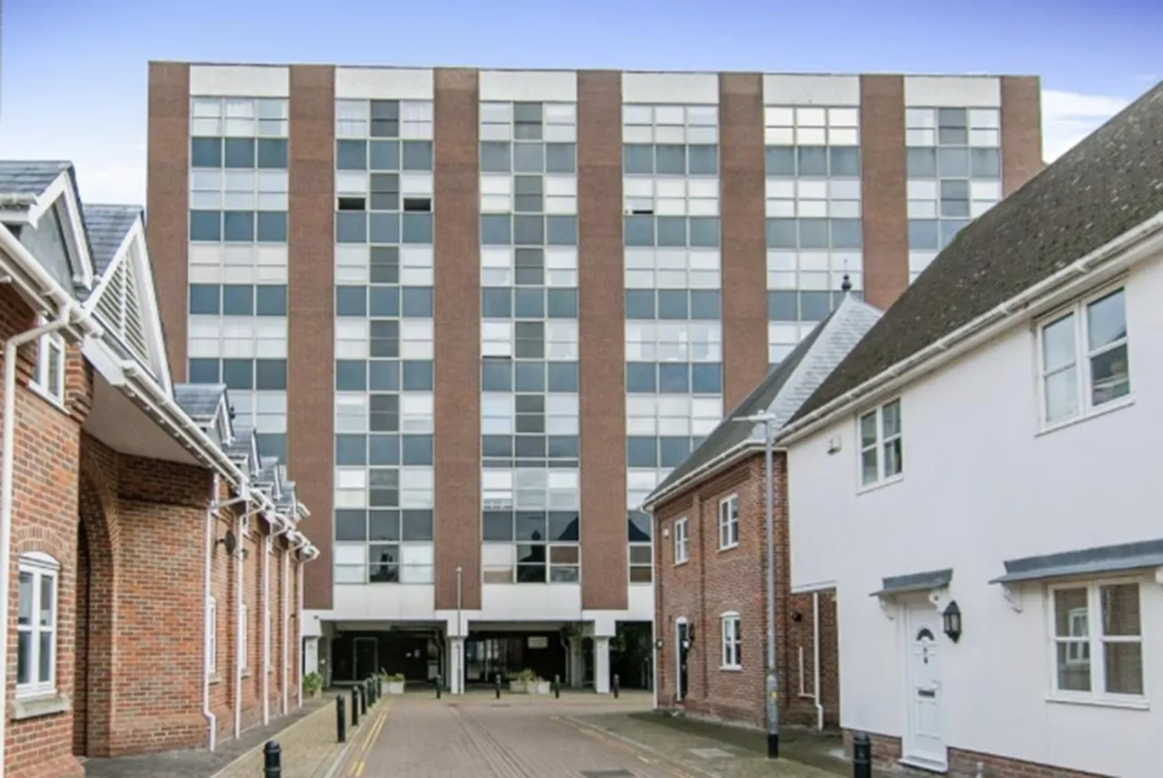 2 bed flat for sale — St. Peters Street, Colchester