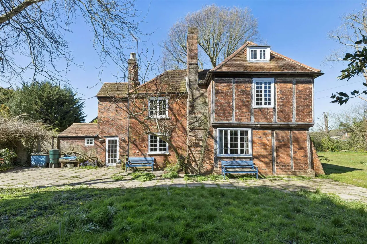 5 bed house for sale — Lower Cippenham Lane, Slough, Berkshire, SL1 5DG