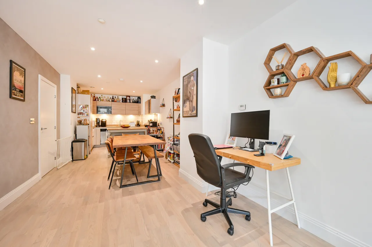 Flat 13, New Malden House, photo 7