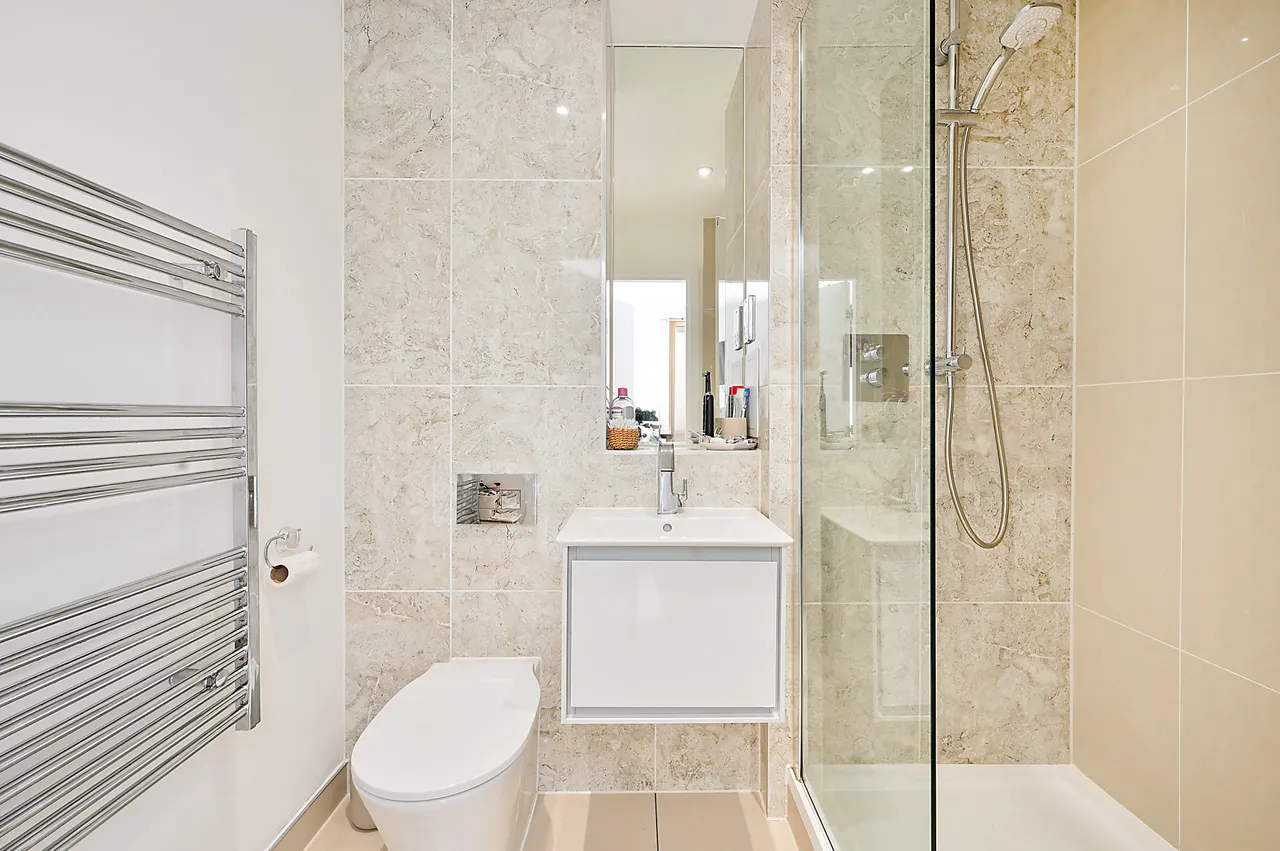 Flat 13, New Malden House, photo 10