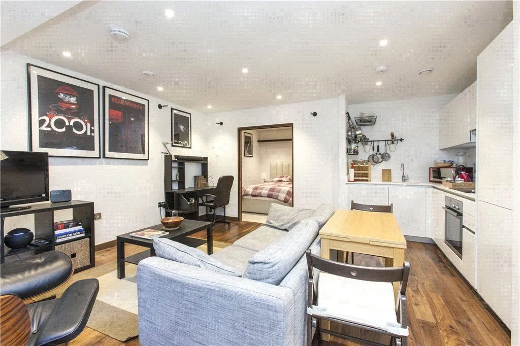 1 bed flat for sale, Diss Street, London, E2