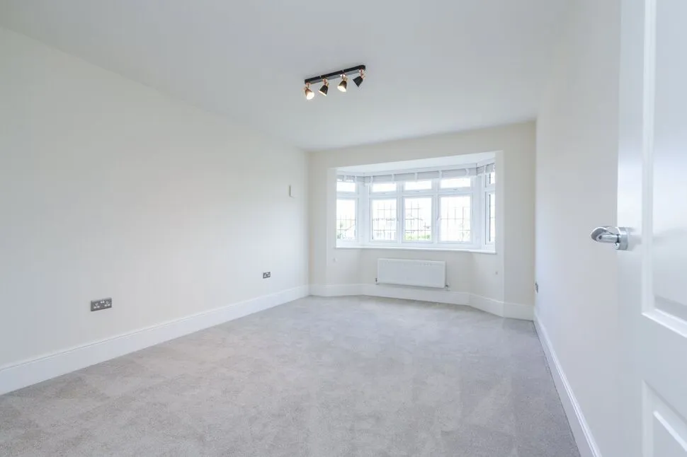 Bedworth Road, Bulkington, CV12, photo 24