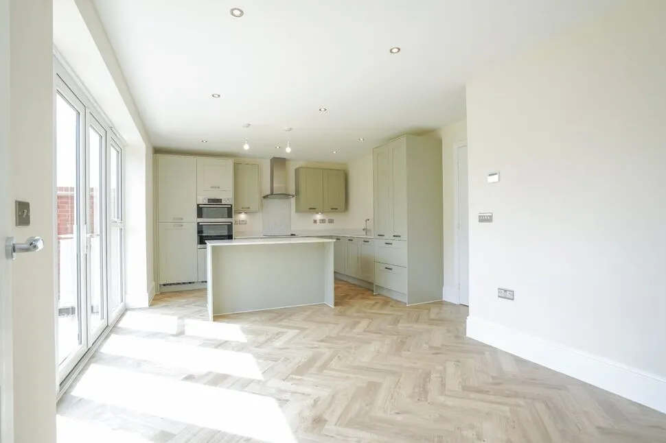 Bedworth Road, Bulkington, CV12, photo 5