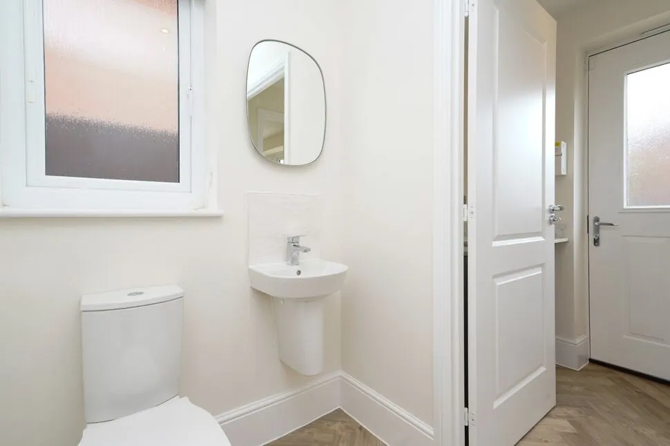 Bedworth Road, Bulkington, CV12, photo 7
